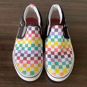 New girls Vans slip on sneakers